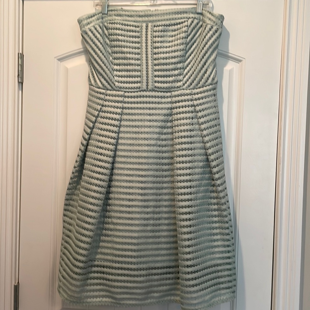 NY&C mint green strapless dress